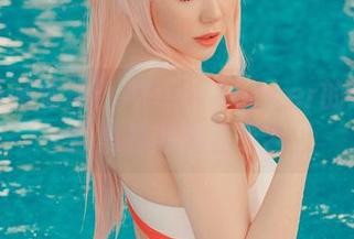 一片西装海洋:Alina Becker的职业装合集看得我直咂舌