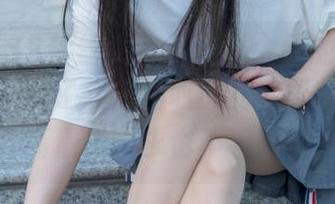 MSLASS梦丝女神 – 洋洋今天的毛衣照，让我想到了我去年收藏的亲妈毛衣—同样高清，需求也不容小觑。