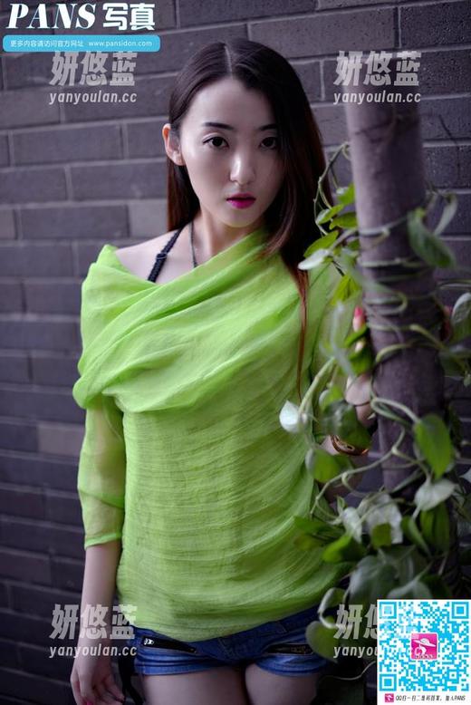 PANS-一菲 PANS - 一菲这短裙合集美图,太会穿的吧,让我有种也想试试的冲动!