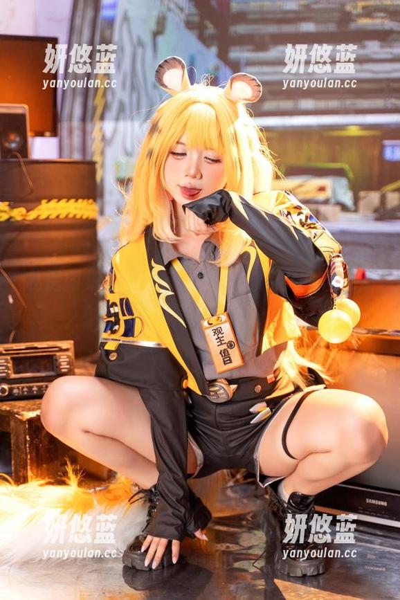 PoppaChan 私房图集:PoppaChan的兔女郎妆像是刚过完万圣节…
