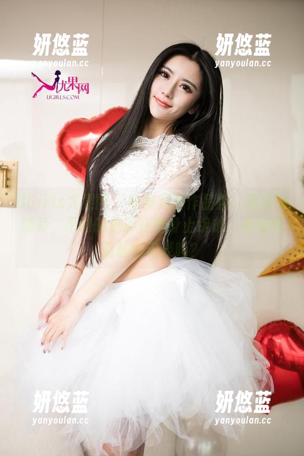 UGirls尤果网 - 松果儿的作品集：选出的套装，不同的色彩在她身上绽放，是时间隐秘的记录吗？