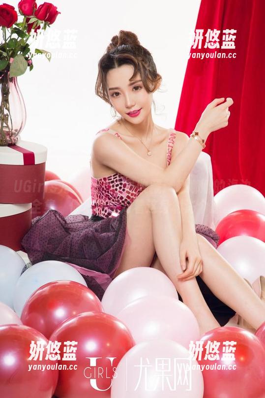 UGirls尤果网 - 作品收藏：赵娜娜的海边全集，偶尔也想对着这身材许个愿。