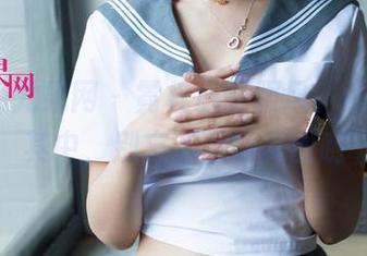 UGirls尤果网 – 霓梓心制服风，让你沉醉其中，别忘了下载美图哟