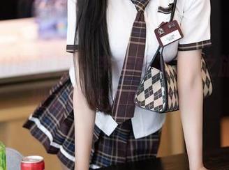 XIAOYU语画界 – 李丽莎的JK之旅，真想把无圣光合集藏起来