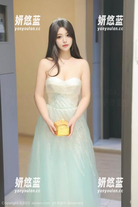 Xiuren秀人网 - 穿围裙的安妮Tess，高清厨娘图册，食材表情丰富，锅铲吵架的日常？