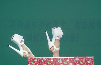 aiss – 不只是车子的医生，索菲的写真教你如何用图像疗愈！