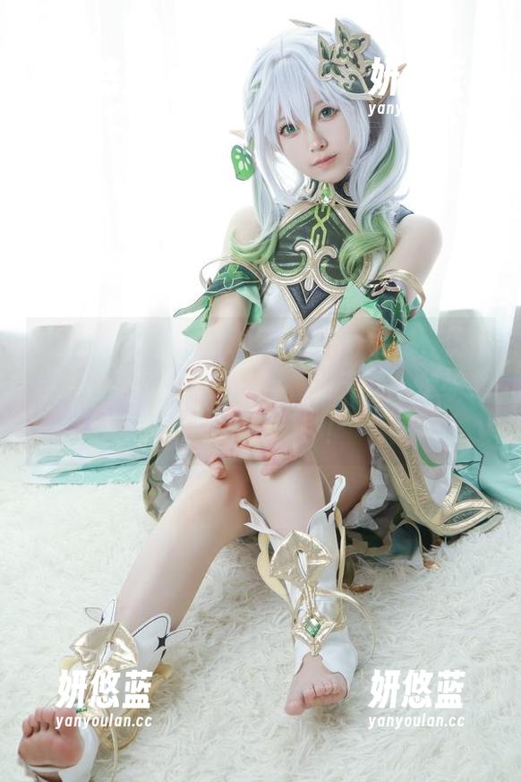 纯白的asagiriai(爱ちゃん)福利，仿佛给人注入了洁净的能量，明天就能变身“白衣天使”了！