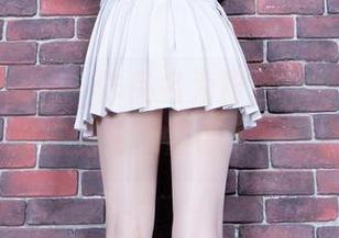 beautyleg – 作品名为粉色，制作者叫Sarah，这感觉像个童话，一直在旋转。
