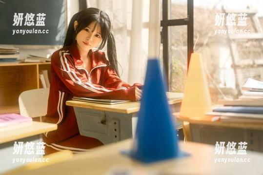 红色校服下，rua阮阮的课间趣事——免费带回家的照片，时光重现！