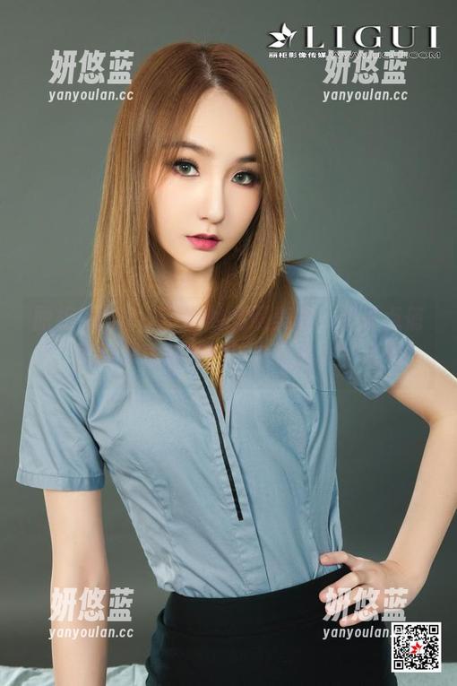 丽柜ligui-子晴 丽柜ligui - 子晴的制服美图,带着点俏皮,再现学生时代的“考前焦虑”表情!