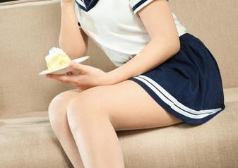 丽柜ligui – 小發和她的红衣龟甲，总有个免费的理智归约等着你，这照片看的有点停不下来了。