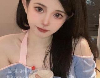 最新倦倦喵白睡衣作品，隐约能听到“我好想睡”的回声。