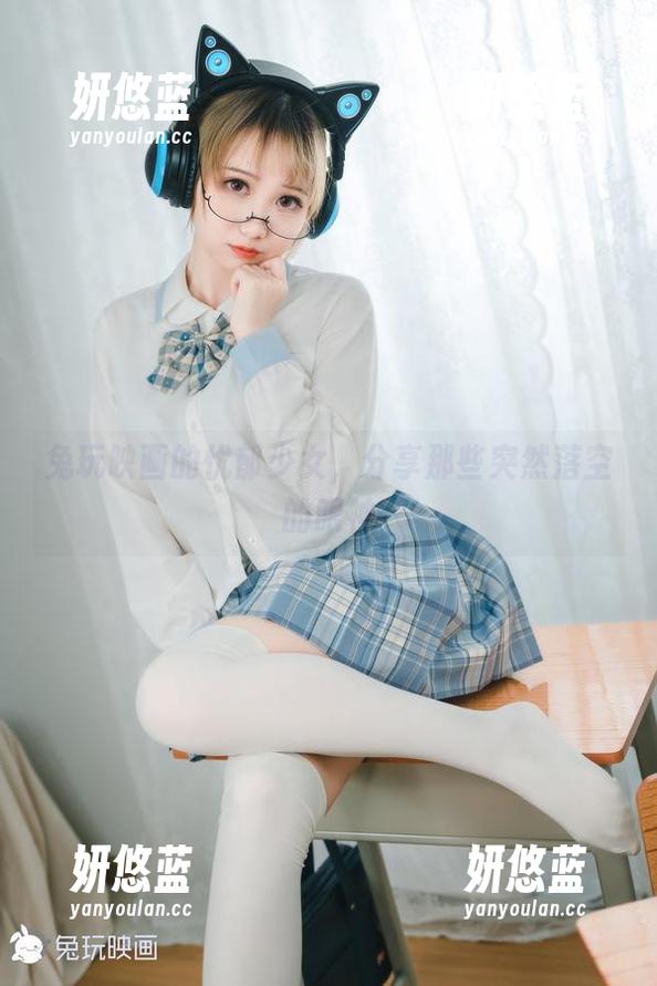 兔玩映画的忧郁少女，分享那些突然落空的眼神