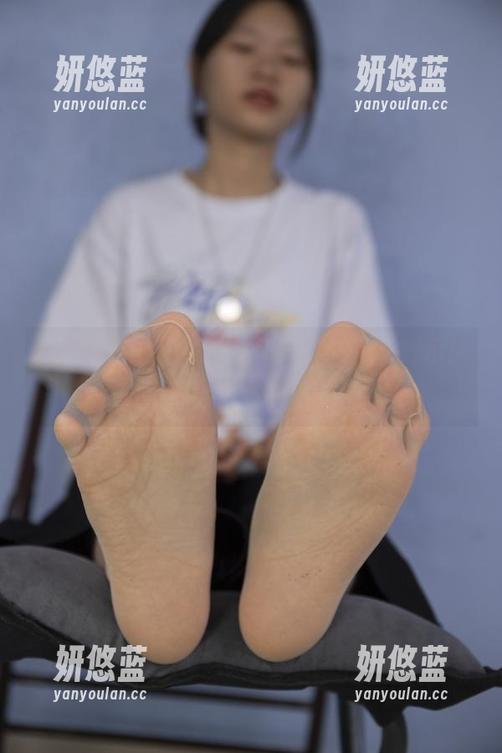 南国足艺 - 彭彭的美脚丫子精选，提示：请勿舔屏，容易想太多。