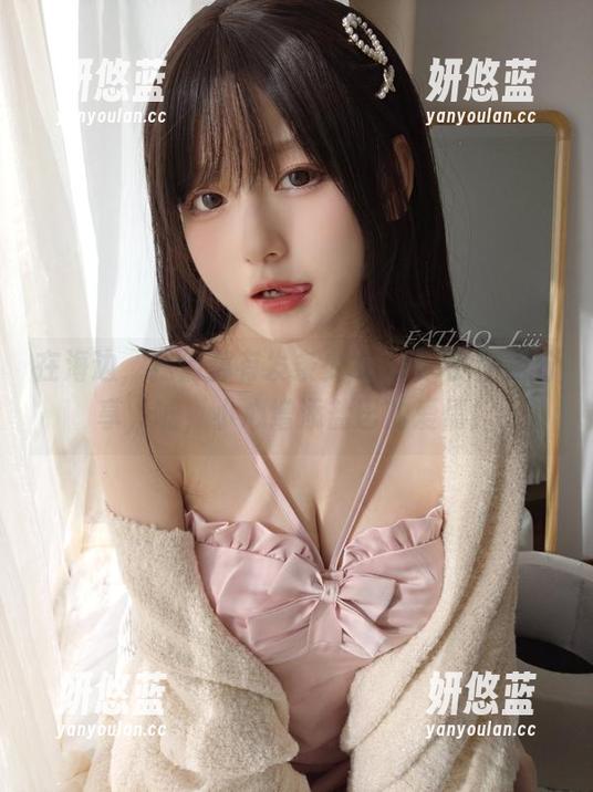 在海边，我们都有发条少女yoki的图包分享，嘘，小心增添盐巴的爱情！