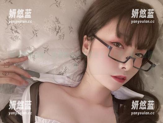 涞觅图集出炉，小泉学姐吖高清版直接上演“静态表情包”！