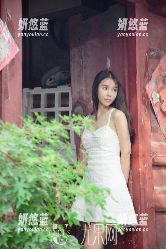尤果网 – 看过雯雯的美足套图，我才明白什么叫‘不负美丽’！