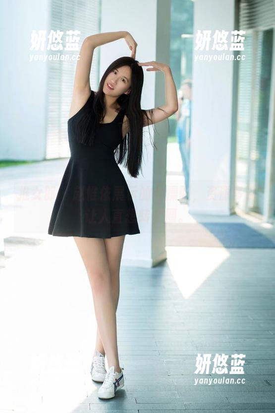 推女郎 - 赵惟依展示的体操服，资源多到让人直想转个圈。