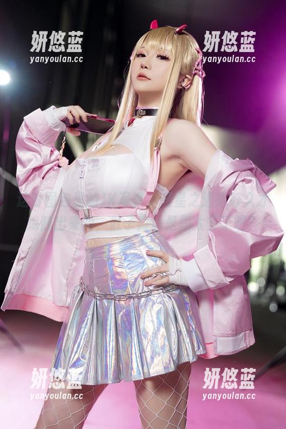 星之迟迟 这份图包里的JK写真,是星之迟迟好久才捣鼓出来的,肚子疼也是想太多了吧?