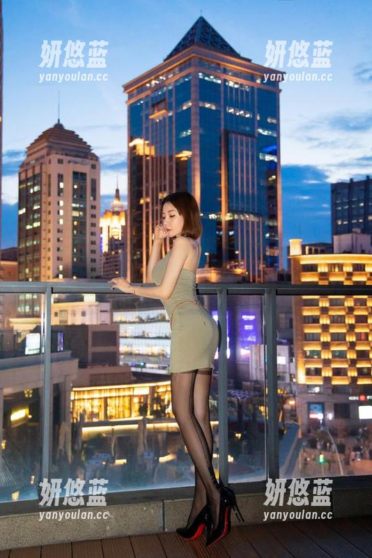 微密圈 - 美丽的错觉，果儿Victoria和妹妹的写真竟像盛开的花！