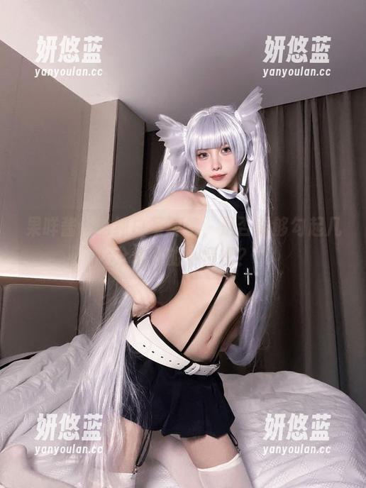 果咩酱w 果咩酱w的纯白写真集,是否能够勾起几分私心的小情愫?
