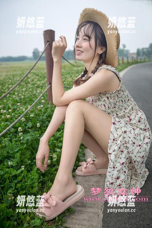 梦丝女神 - 免费照片来啦，凌凌带你领略水手服的诱惑。