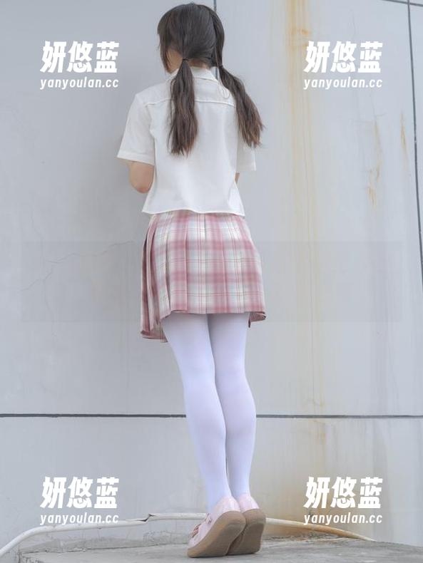 森萝财团-Aika 森萝财团 - 快来拿Aika可爱学妹全套丝足,下载后放桌面也是不错的选择!