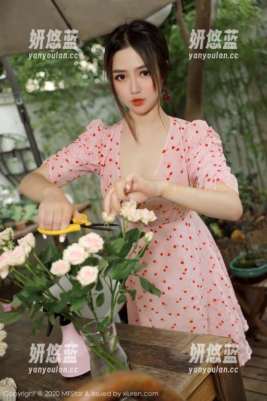 模范学院 - 不只是镂空，唐琪儿il的写真图册还有那么多奇思妙想！