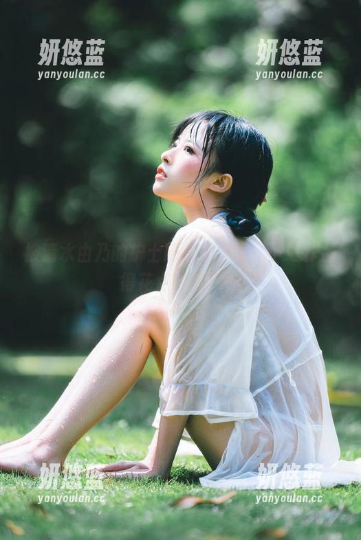 清水由乃 被清水由乃的护士服给镇住了,下载作品得花点时间找!