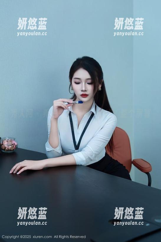 秀人网 - 乔一一的作品一上线，整个屏幕都被高清花嫁照亮了