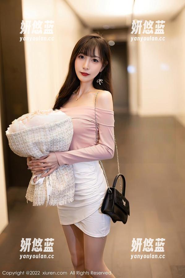 秀人网 - 在线上找到安然maleah的瑜伽资源，没想到我会和她的每一个动作都对上了…