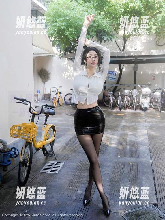 秀人网-王婉悠Queen 秀人网 - 王婉悠Queen的皮衣合集——每一张都像是在悄悄问我:“你喜欢吗?”。