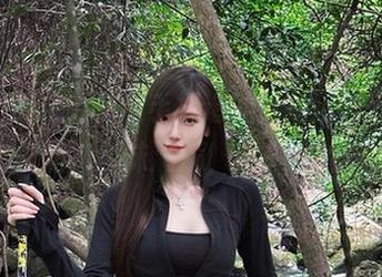 腐团儿Ikaros亲手打造的九尾狐阿狸，免费作品，趣味满满，不来体验吗？