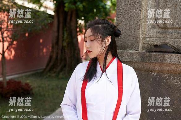蜜桃社 - 免费查看绯月樱-Cherry的裸足照片，这得是赶上了什么大的活动吧？