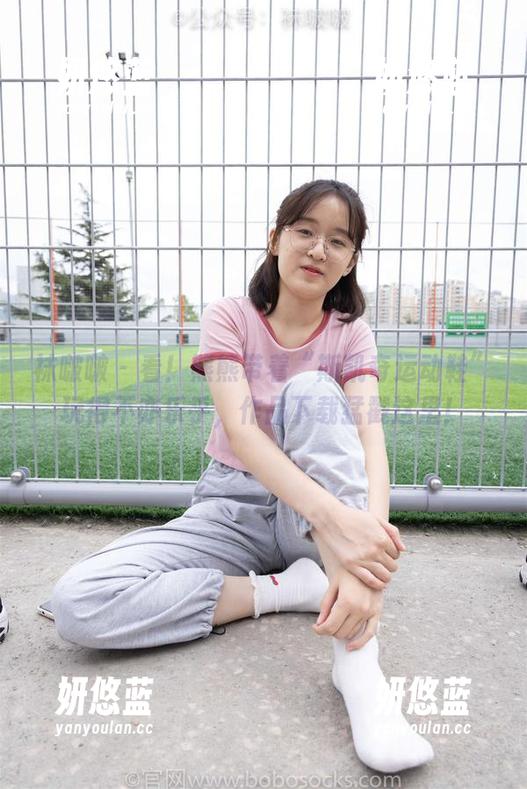 袜啵啵 - 看！熊熊带着“斯凯奇运动鞋”玩得不亦乐乎，作品下载猛戳这里！