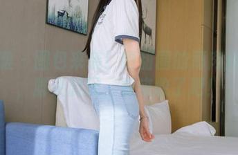 袜啵啵 – 图包来袭！甜甜圈的薄肉丝搭档，脚尖微固，快来收了吧！