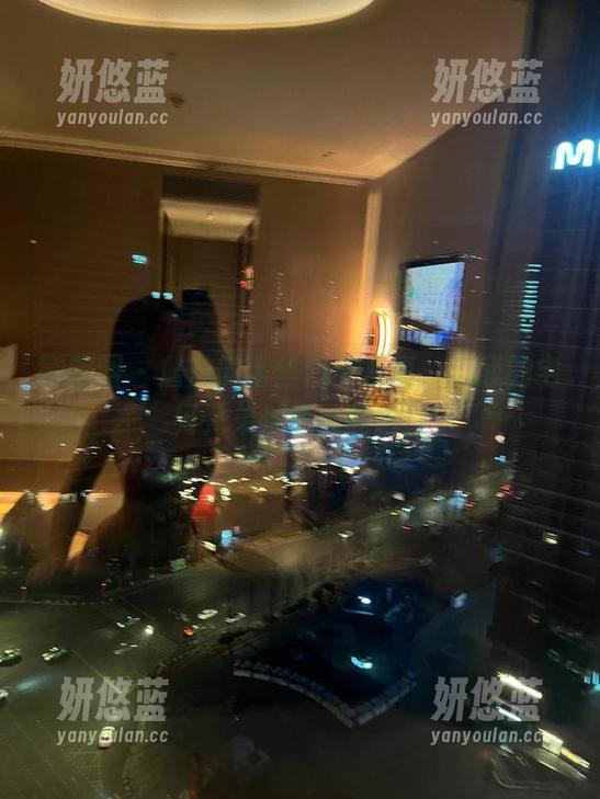 微密圈 - 詹詹的蕾丝内衣写真，连我的宅男兄弟都想被圈粉！