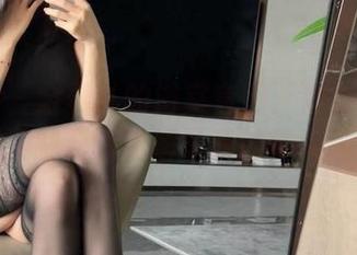 微密圈 – 金希儿的浴室套图：泡澡与美貌的完美融合，溶解了我的审美观念！