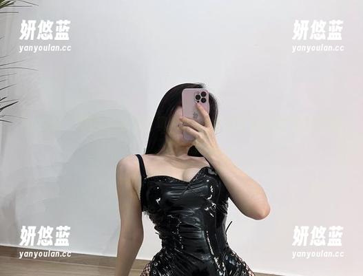 微密圈 - 她的无圣光写真，铁锤姐姐在死库水里的尖叫与静谧
