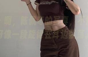 微密圈 – 啊，陈佩奇的写真，不知火舞，好像一段旋律在耳边飘荡。